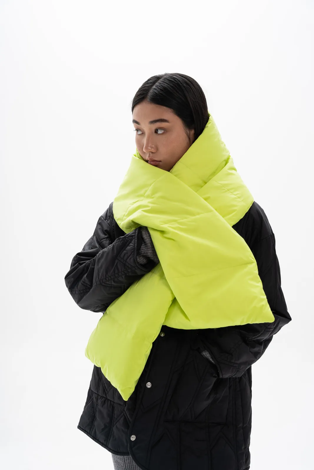2023 - neon scarf