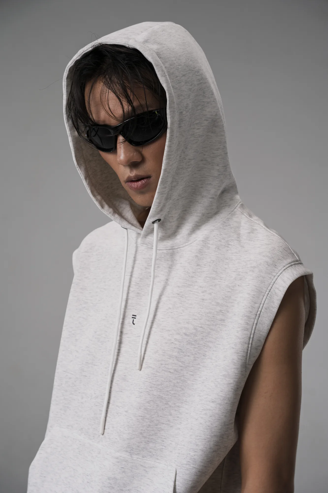 Toolor lookbook 2026 — hooded vest and sunglasses